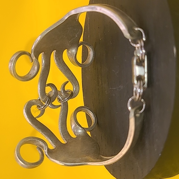 Hand made fork bracelet in silver color - Picture 6 of 12